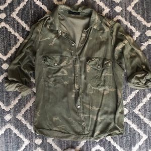 Sanctuary Boyfriend Camp Button Down -size medium